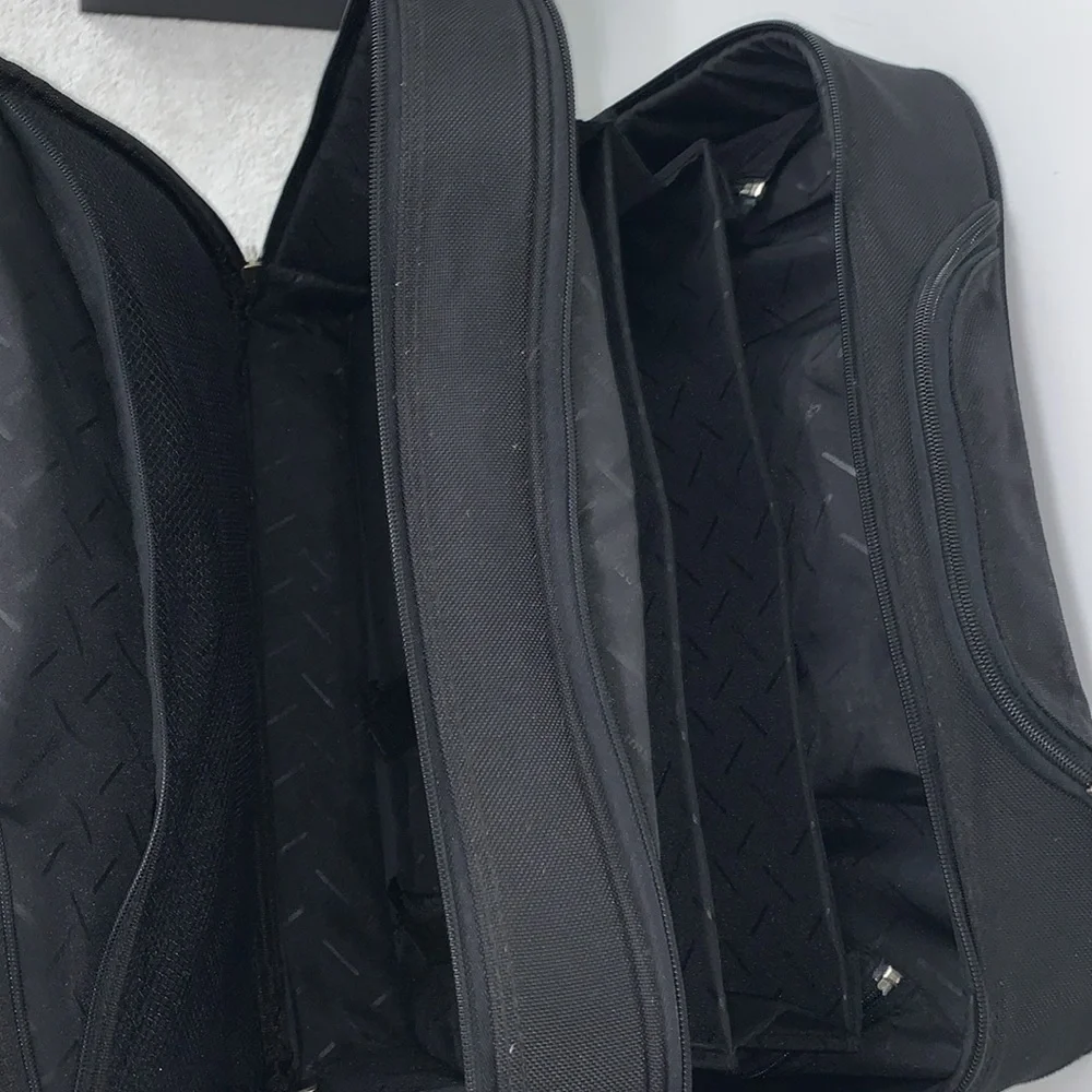 EUC Samsonite carry-on/laptop/briefcase excellent used condition, black. - Picture 9 of 17